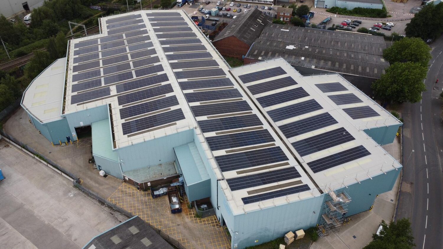 SOLARFIELD commercial solar installation — Steel Manufacturer, West Bromwich