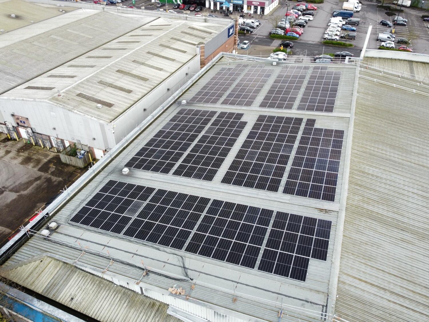 SOLARFIELD commercial solar installation — Tenpin Bowling Alley, Tamworth